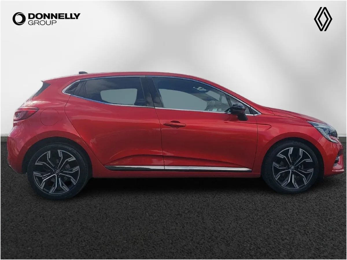Renault Clio Hatchback Techno - Image 3