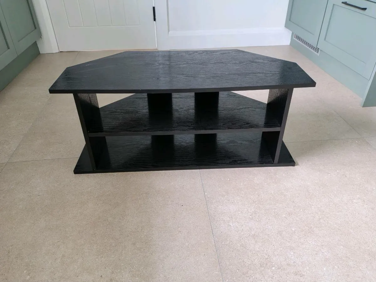 TV Unit - Image 1