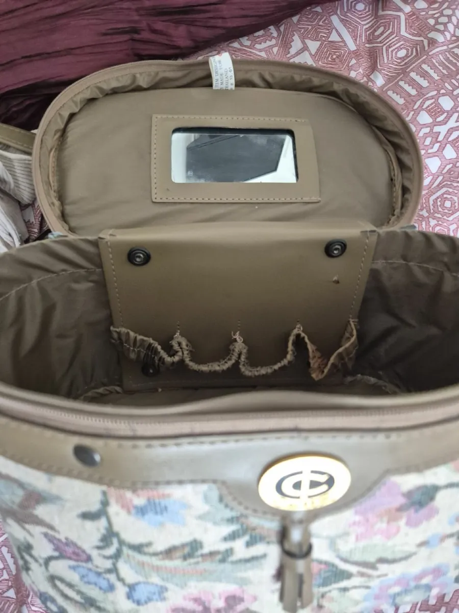 3 Piece Weekend Luggage Set - Image 2