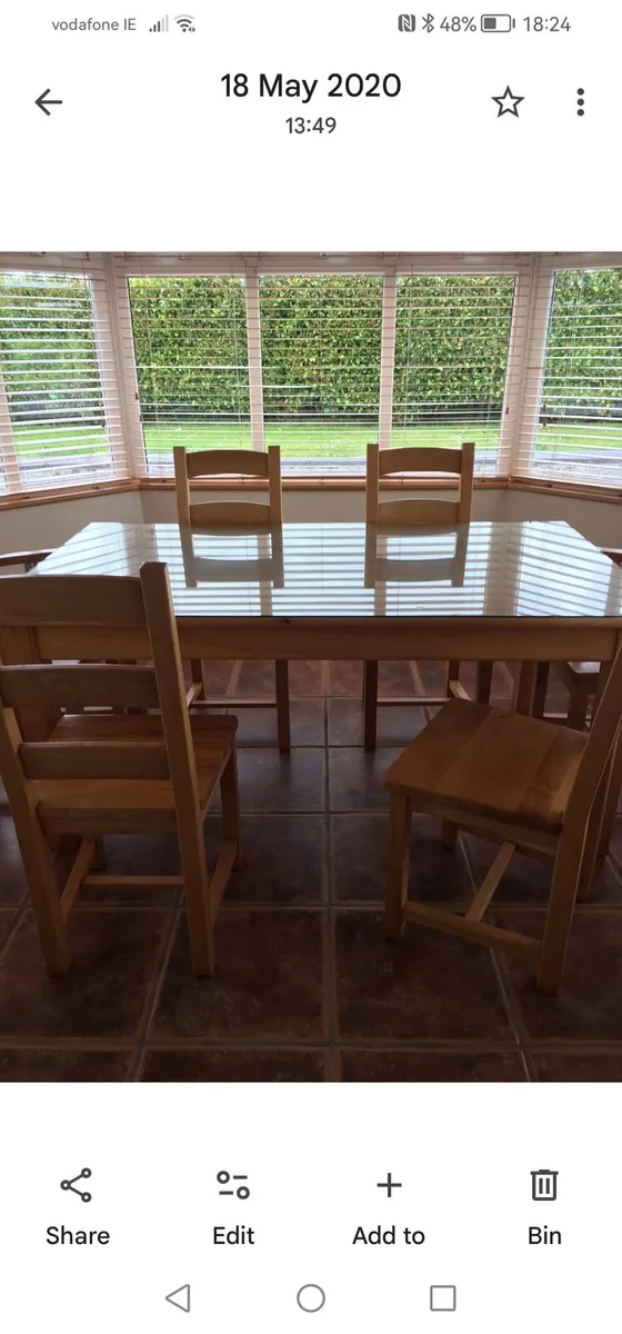 Kitchen table and chairs - Image 2