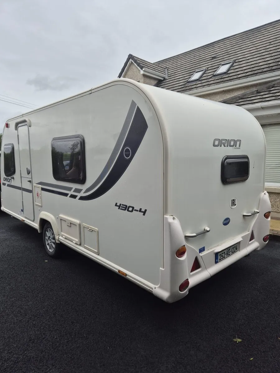 Bailey Orion 4 berth fixed bedroom - Image 3