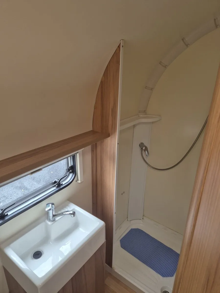 Bailey Orion 4 berth fixed bedroom - Image 4