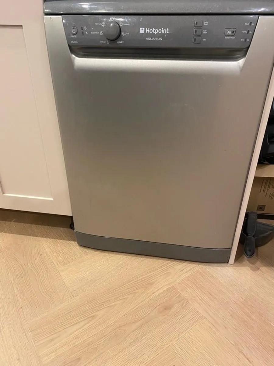 Hotpoint dishwasher - Image 1