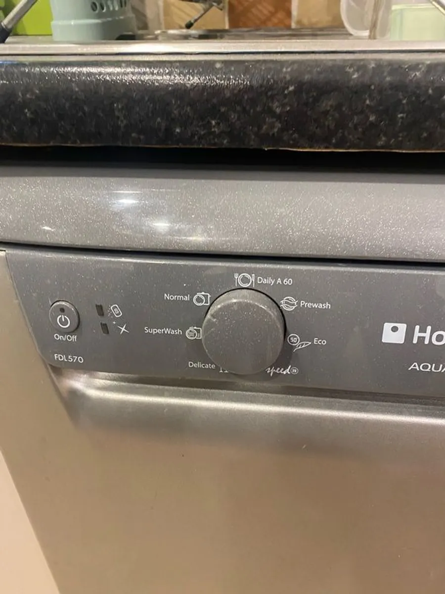 Hotpoint dishwasher - Image 2