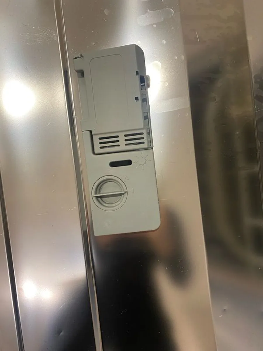 Hotpoint dishwasher - Image 3