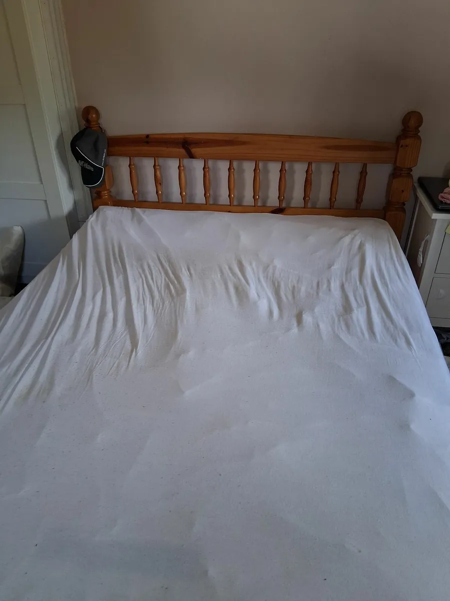 Bed - Image 2