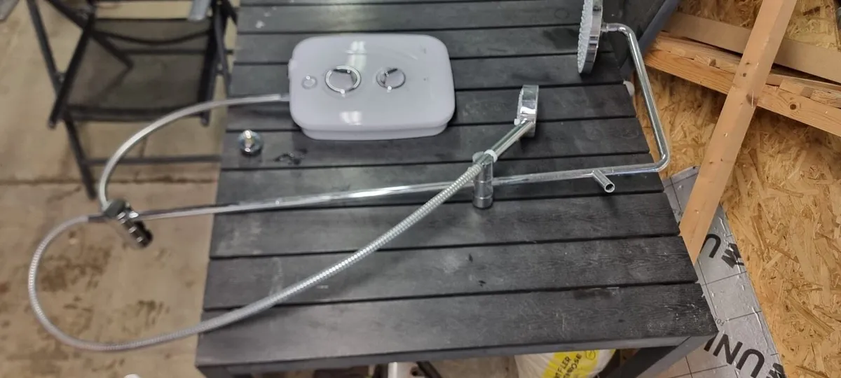 Electric shower - Image 1