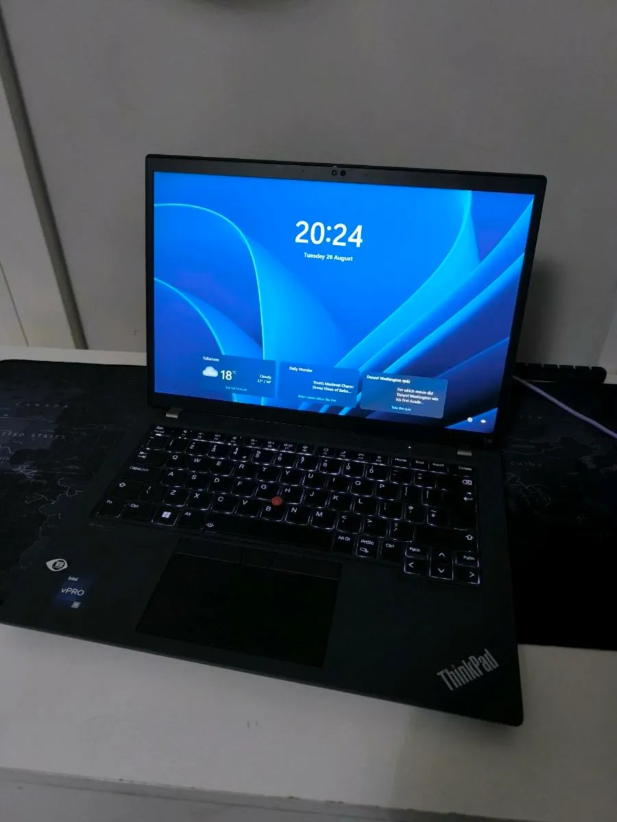 Laptop - Image 1
