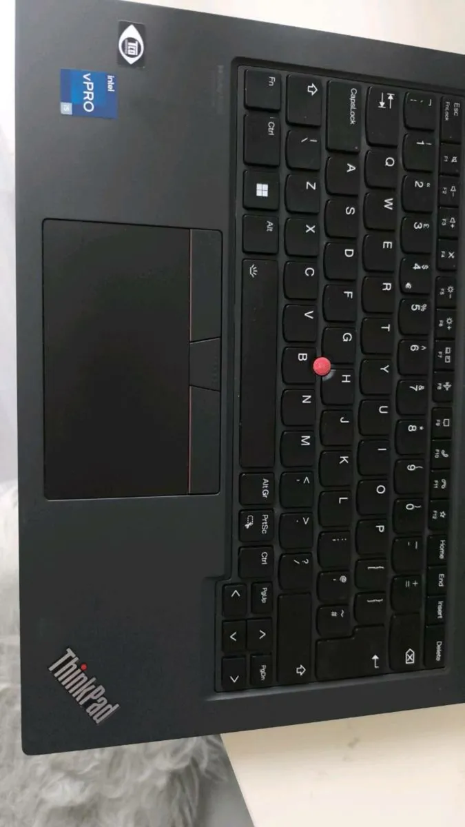Laptop - Image 4