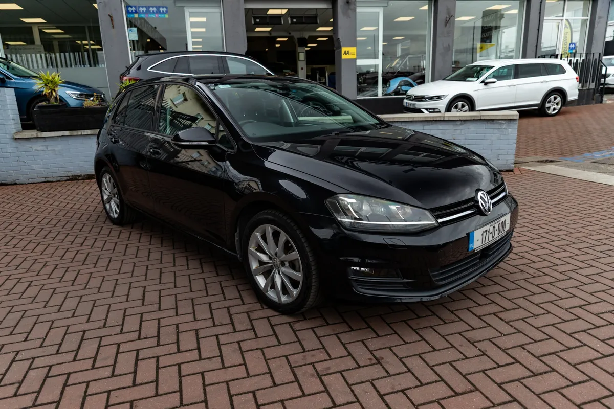VOLKSWAGEN GOLF 1.2 TSI COMFORTLINE PLUS 5DR HATCH - Image 1