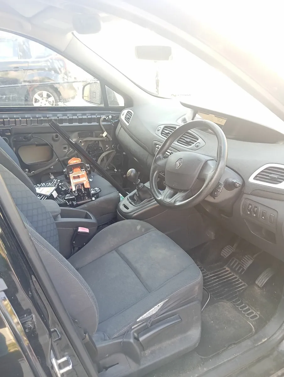 Renault Grand Scenic 2011 - Image 3
