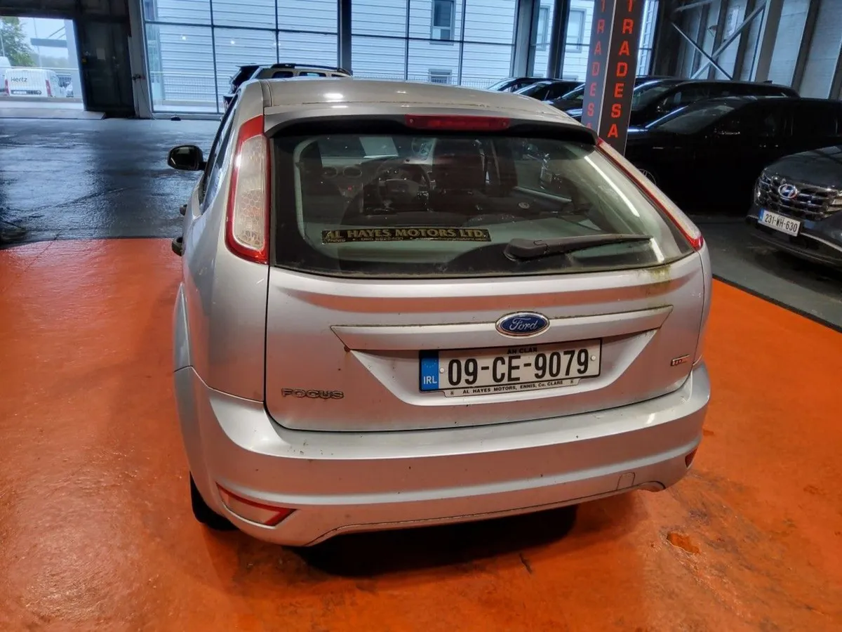 Ford Focus 1.6 Tdci 90 PS Style - Image 3