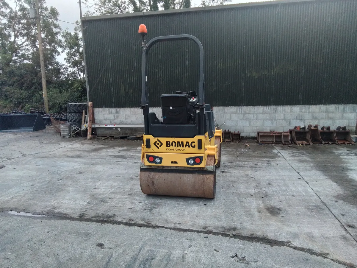BOMAG  BW120 AD-5  (311  HRS) - Image 2
