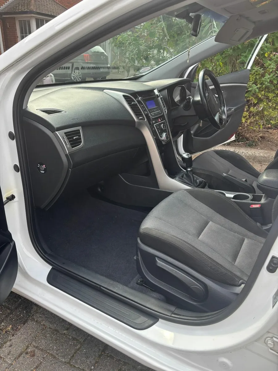 Hyundai i30 2015 - Image 4