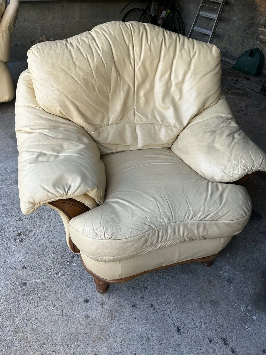 Cream Leather 3-Piece Suite - Image 4