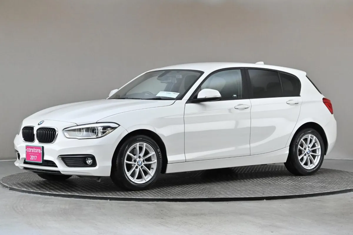 BMW 1 Series 118i Auto  reverse Cam rear Park Sen - Image 4
