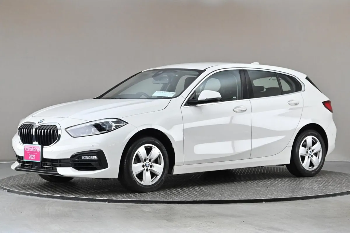 BMW 1 Series 118i Auto  park Sensors reverse Cam - Image 4