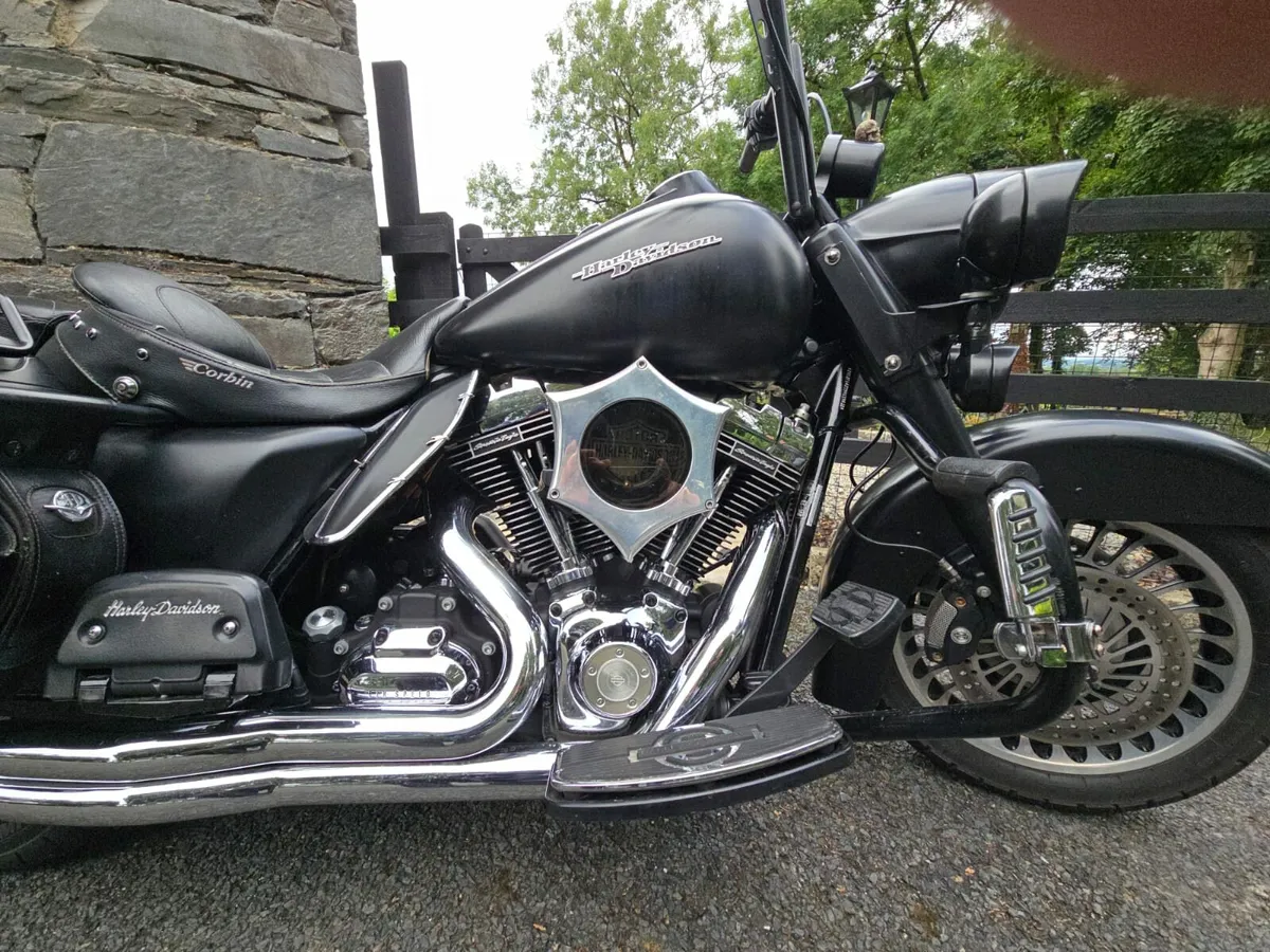 Harley Davidson road king - Image 4