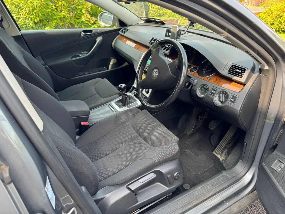 2008 VW Passat 1.9 - Image 2