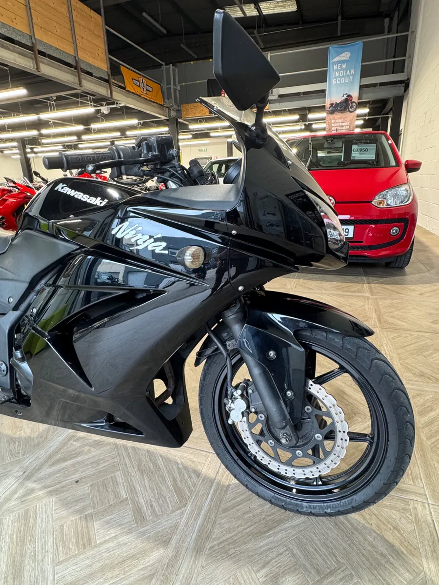 Kawasaki Ninja  250R 2009 - Image 2