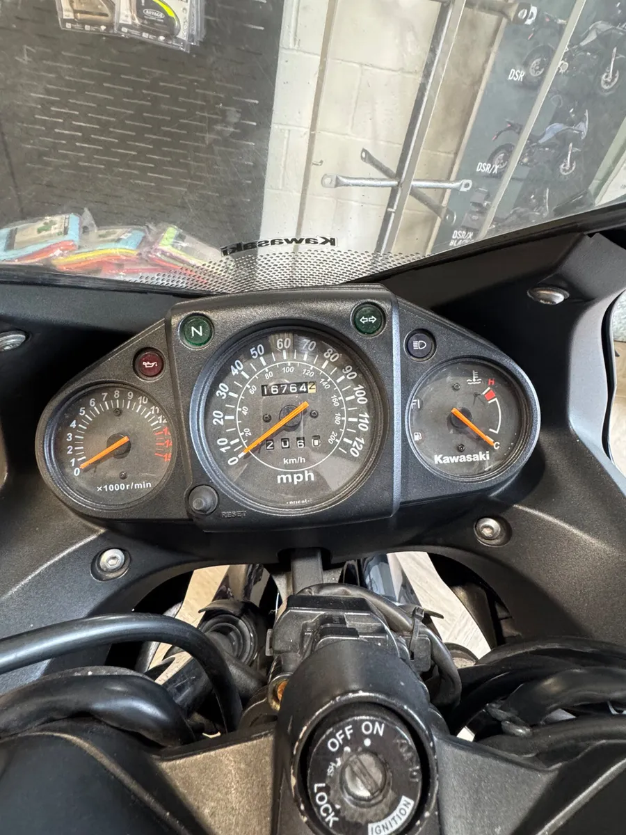 Kawasaki Ninja  250R 2009 - Image 4