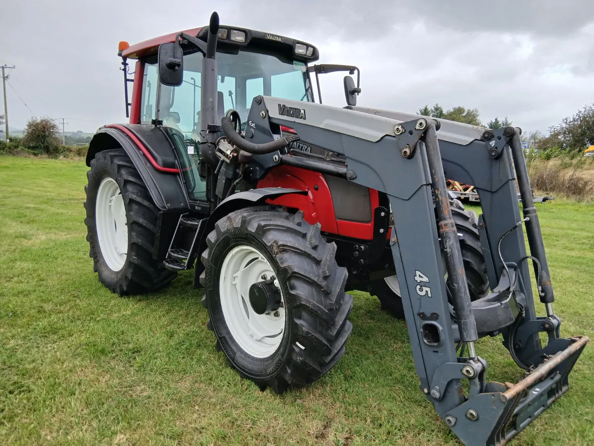 Valtra N111 & Quicke loader - Image 3