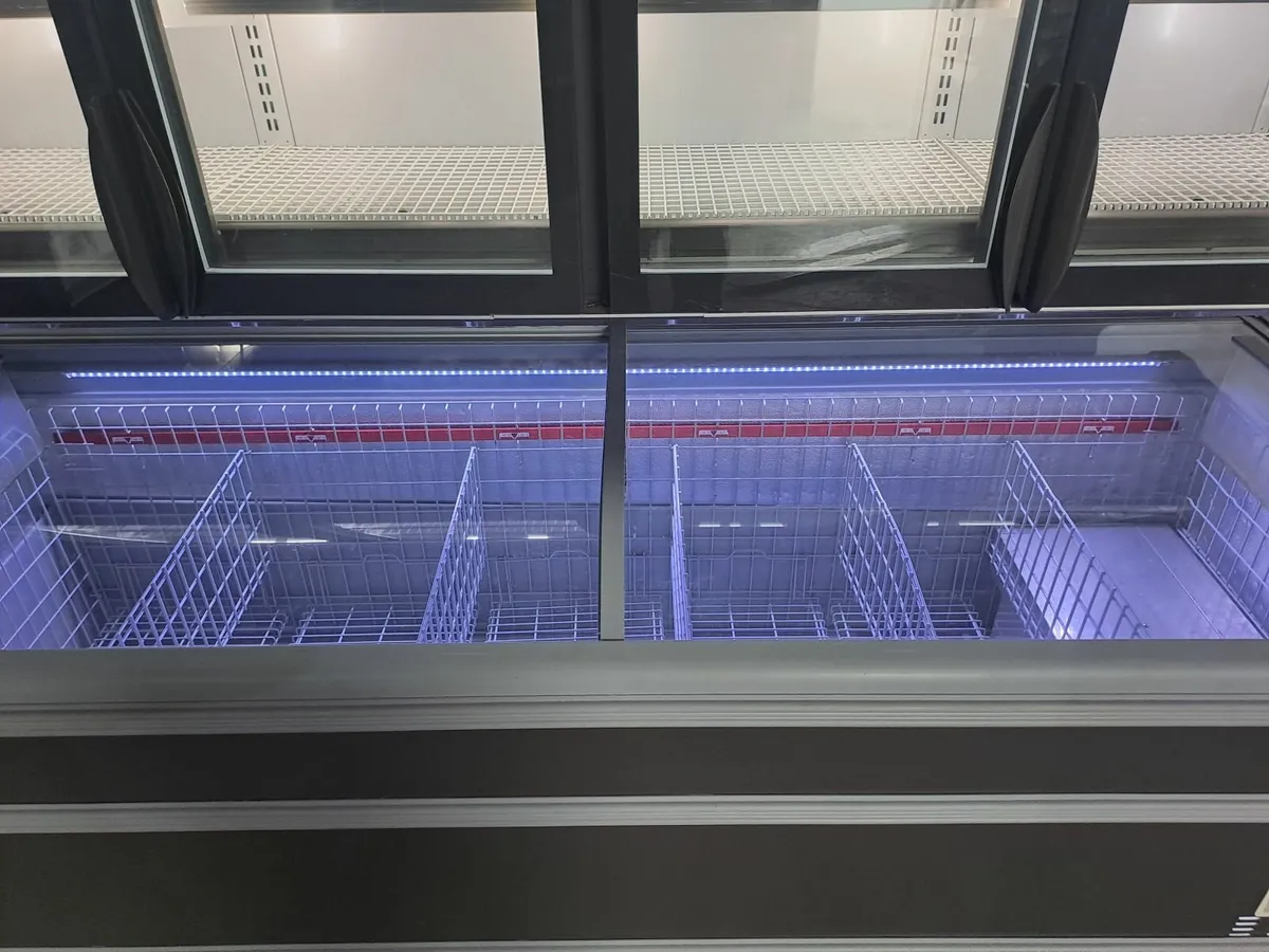 Commercial Freezer - Image 4