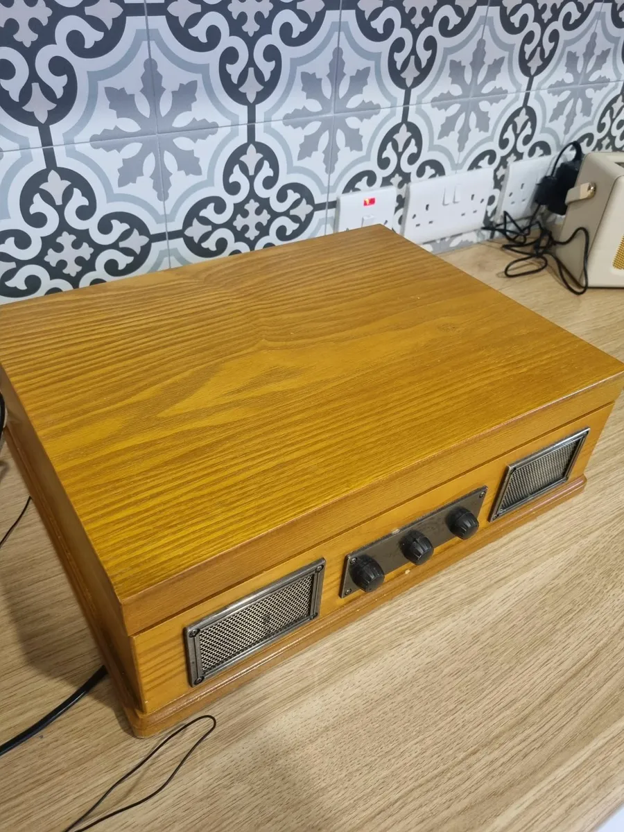 Radio - Image 4