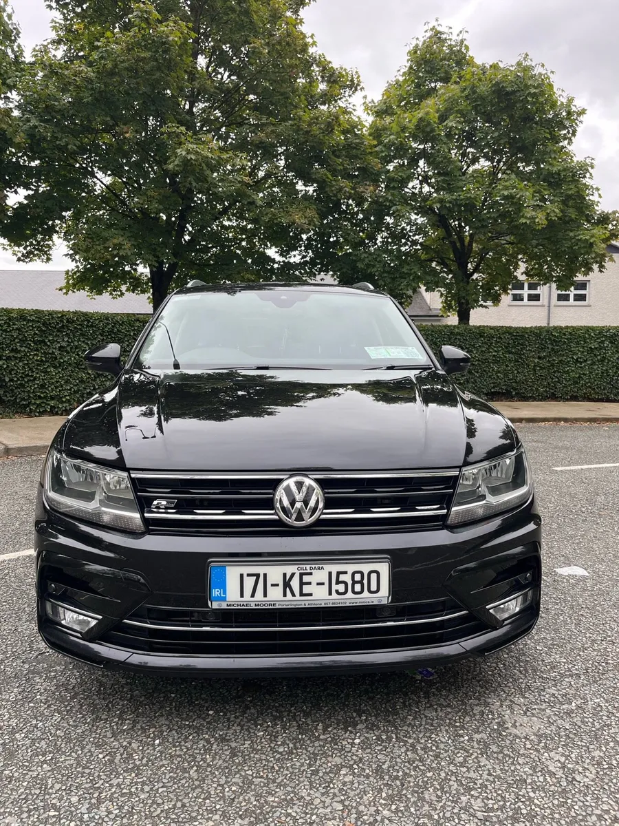 Vw Tiguan 2017 R-Line 2.0 with Panoramic sunroof - Image 2