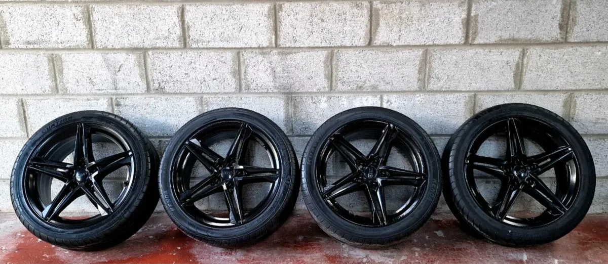 Audi A4 S-Line 18" Alloys - Image 3