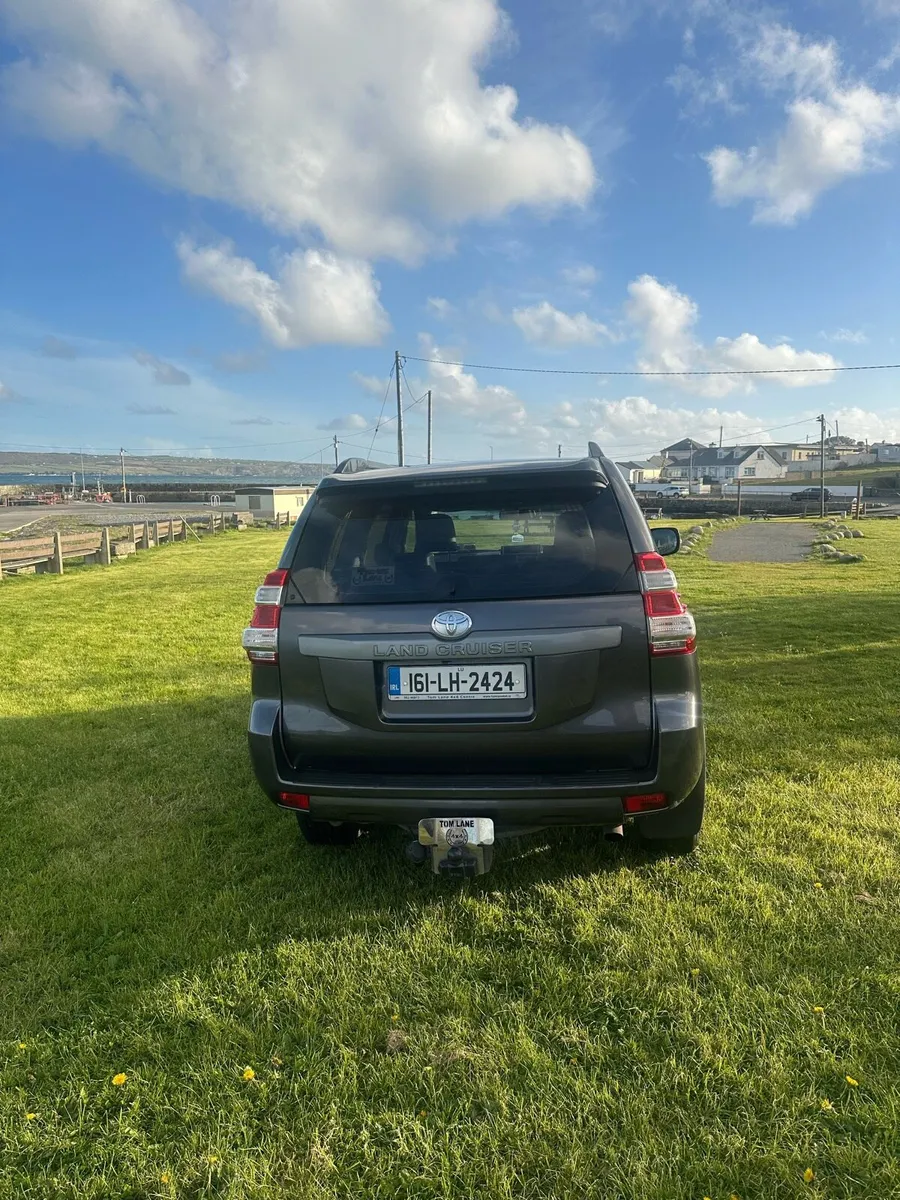 Toyota Landcruiser - Image 4