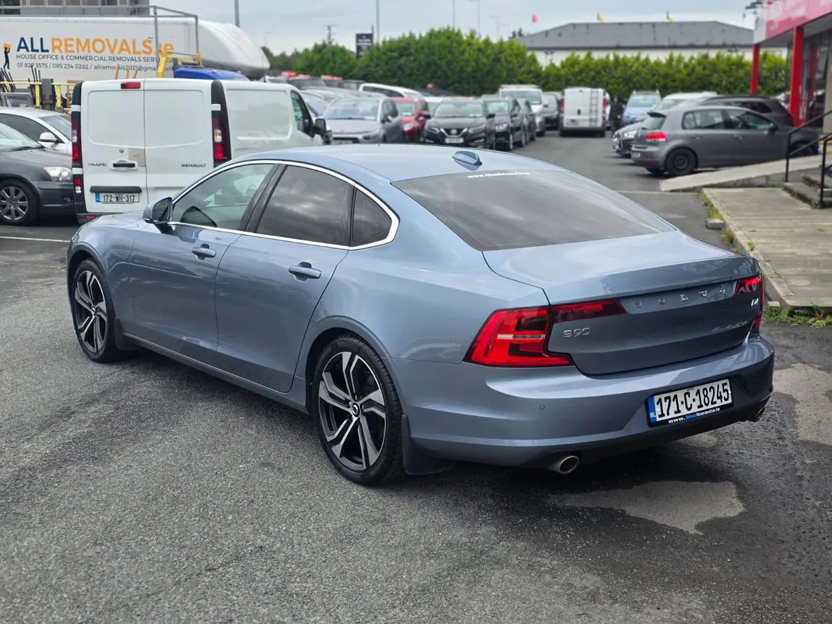Volvo S90 D4  Momentum 190bhp  2.0 Diesel Auto - Image 3