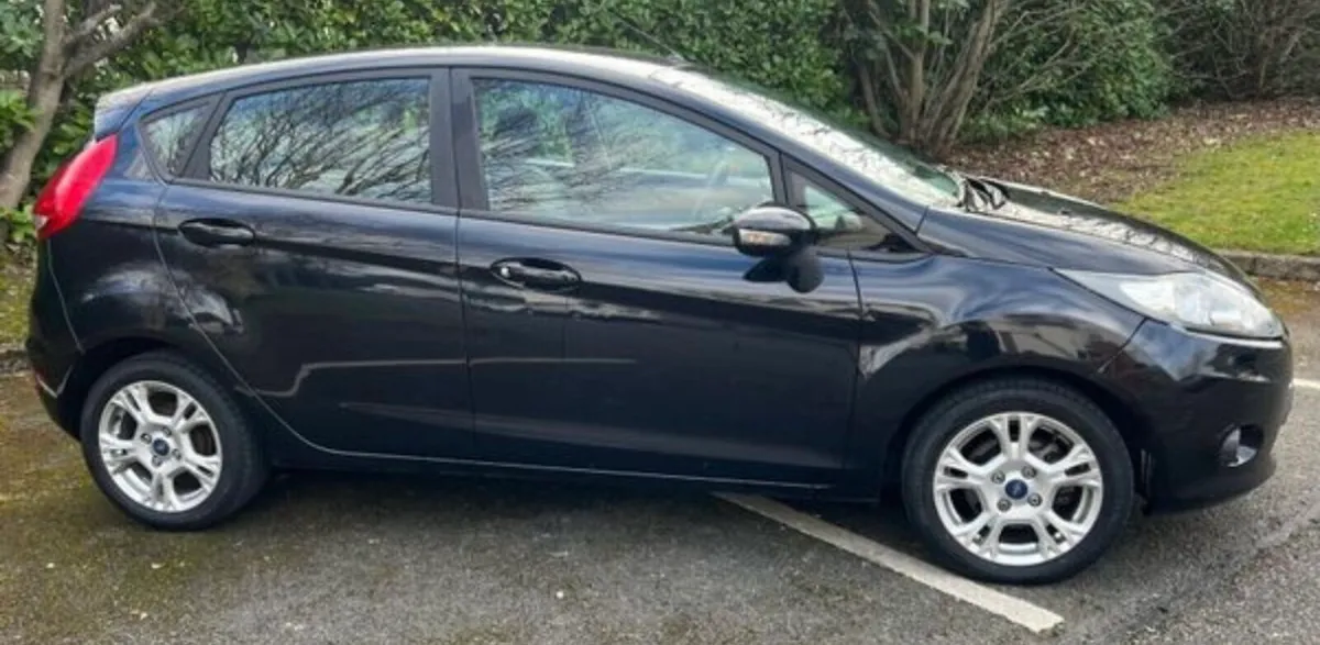 Ford Fiesta - Image 4