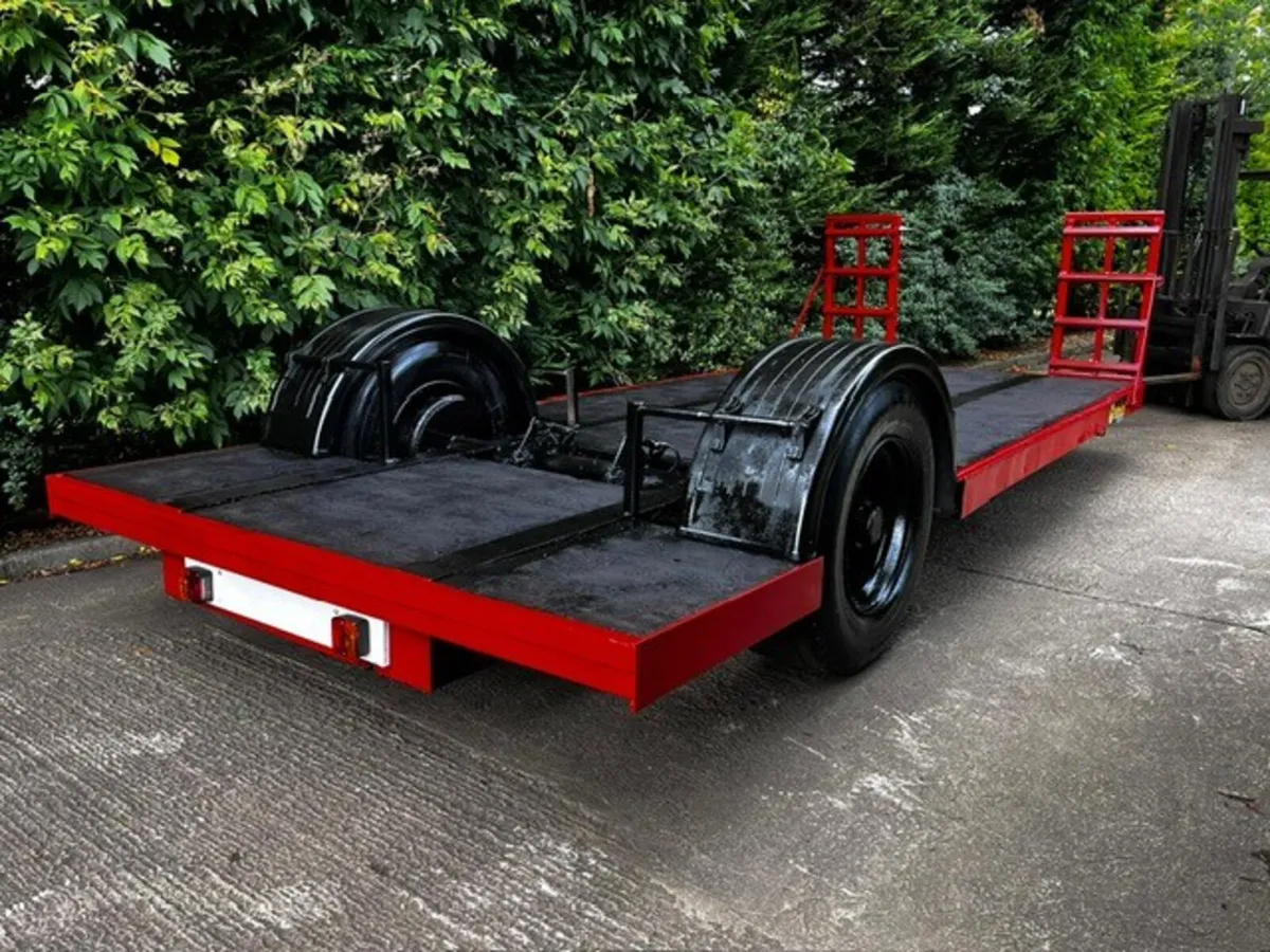 8T LOW LOADER - Image 1