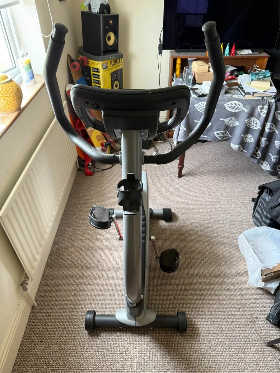 Exercise bike - Image 2