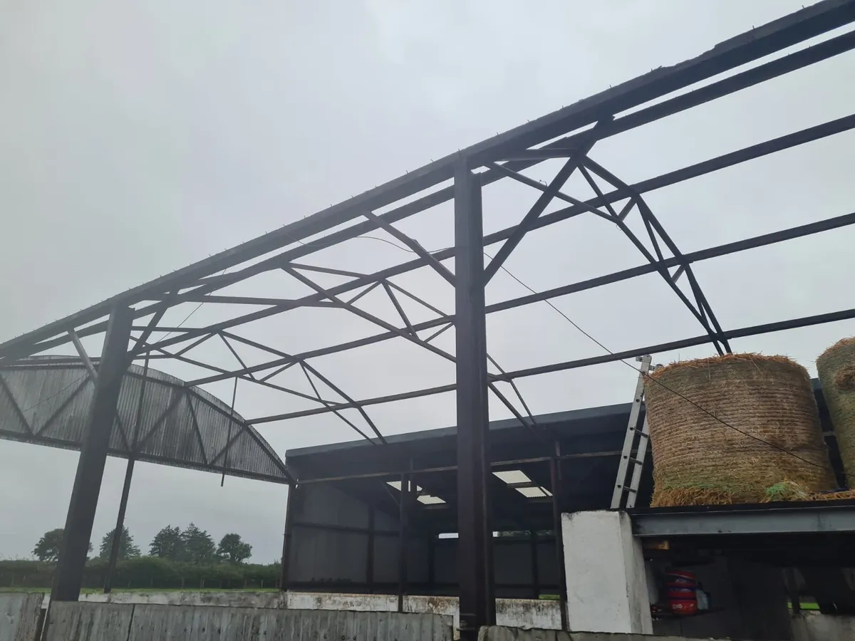 Four bay round roof hay shed - Image 2