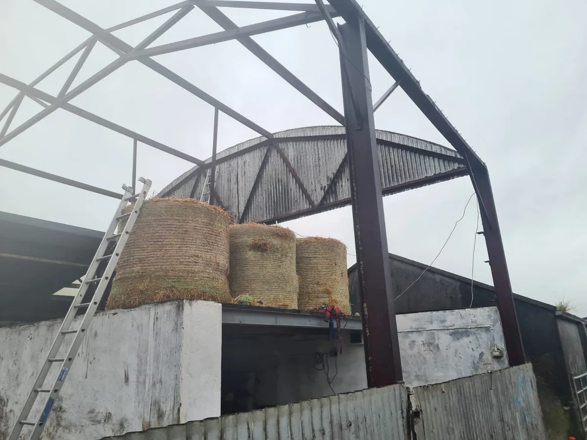 Four bay round roof hay shed - Image 3