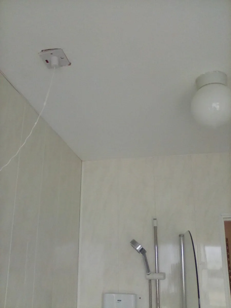 Electrician wanted - Image 1
