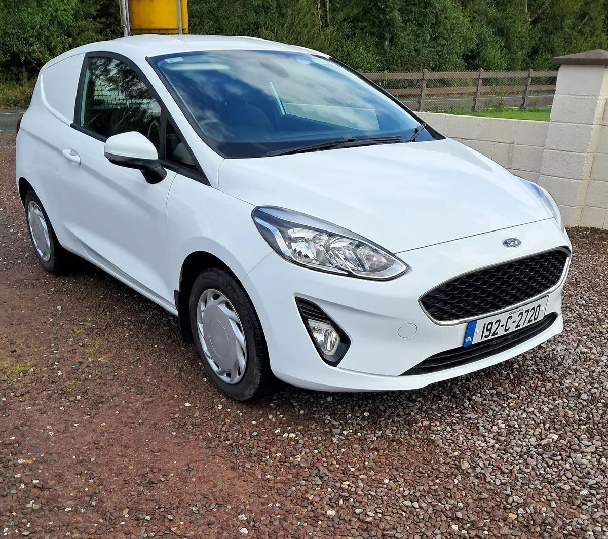 Ford Fiesta 2019 - Image 2
