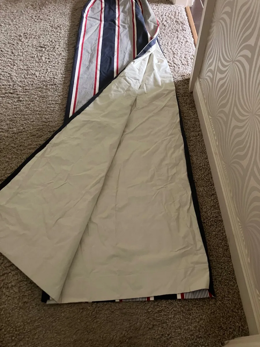 Boys bedroom  bundle with curtains - Image 3