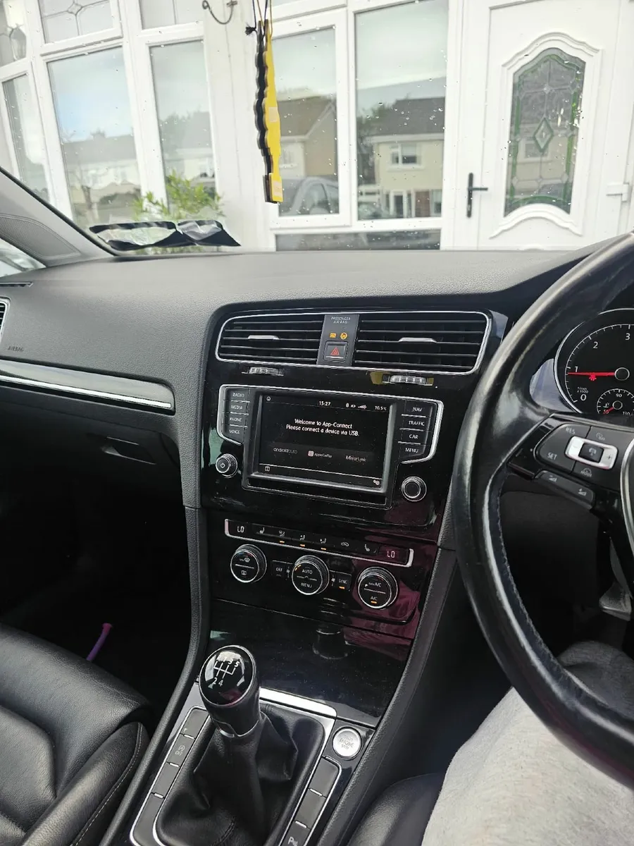 Volkswagen Golf 2017 Highline with R-LINE KIT - Image 3