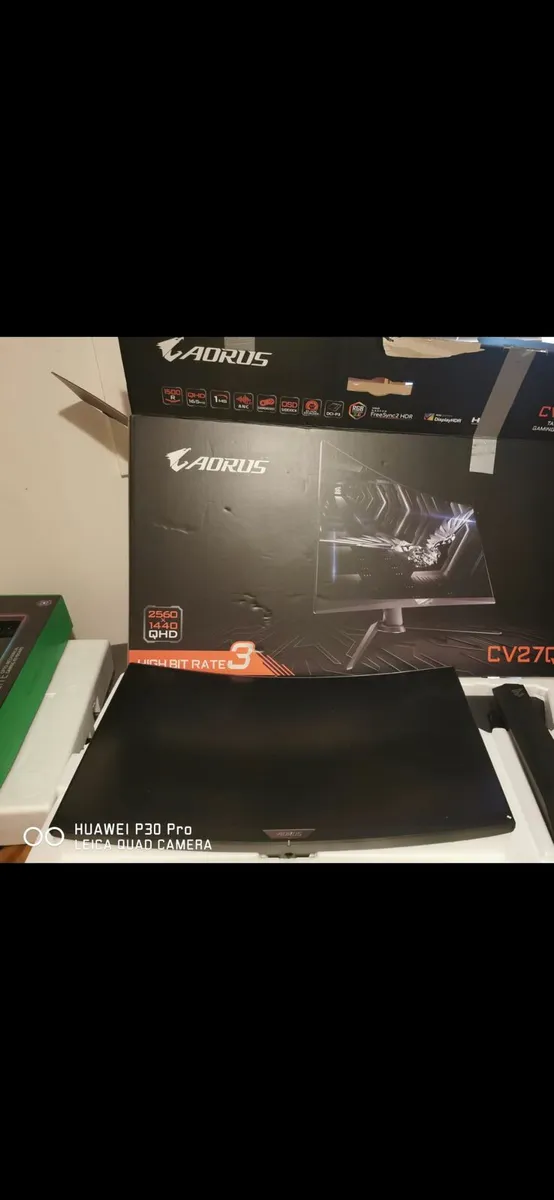 Gaming monitor - Image 1