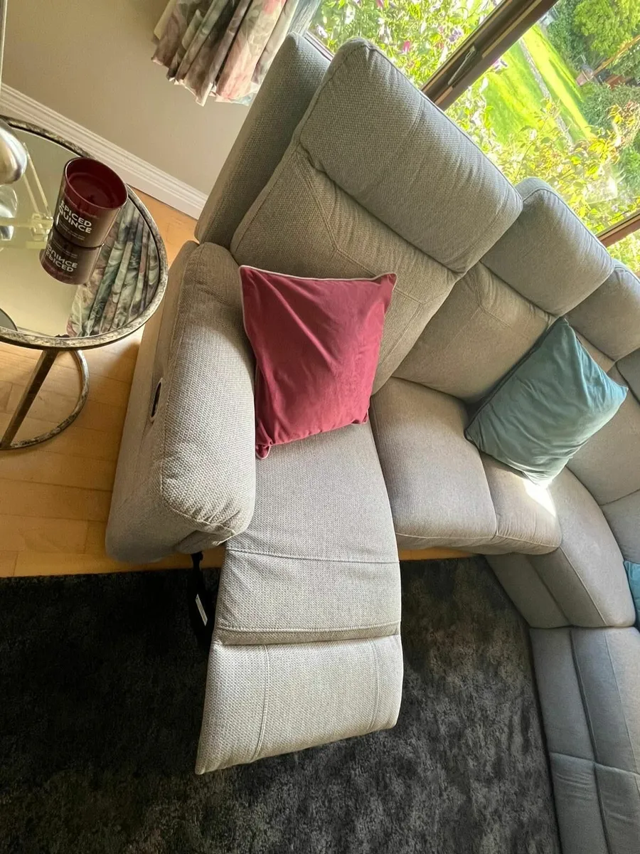 Suite of furniture - Image 4