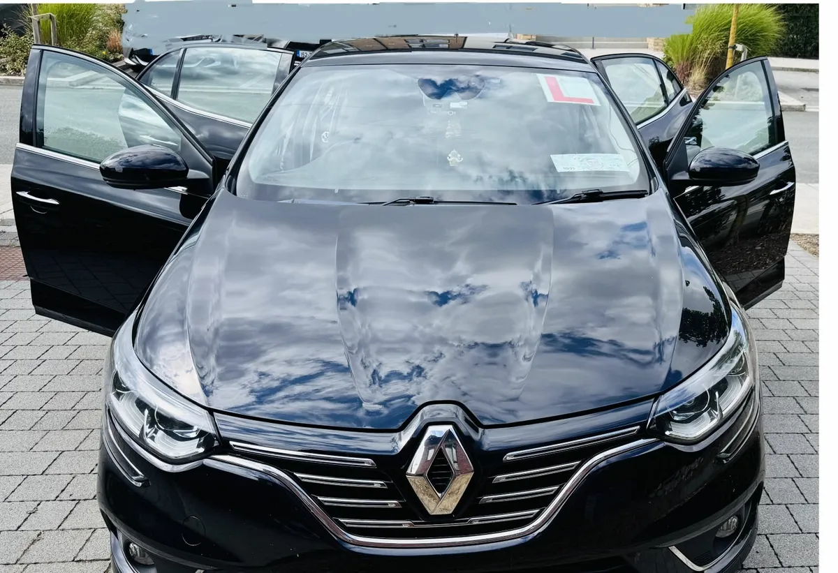 Renault Megane 2017 - Image 1