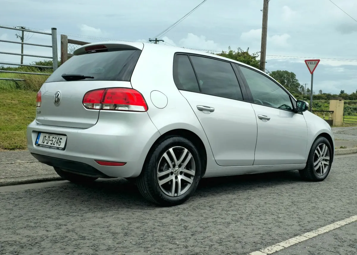 Volkswagen Golf 2010 Manual Great condition. - Image 4