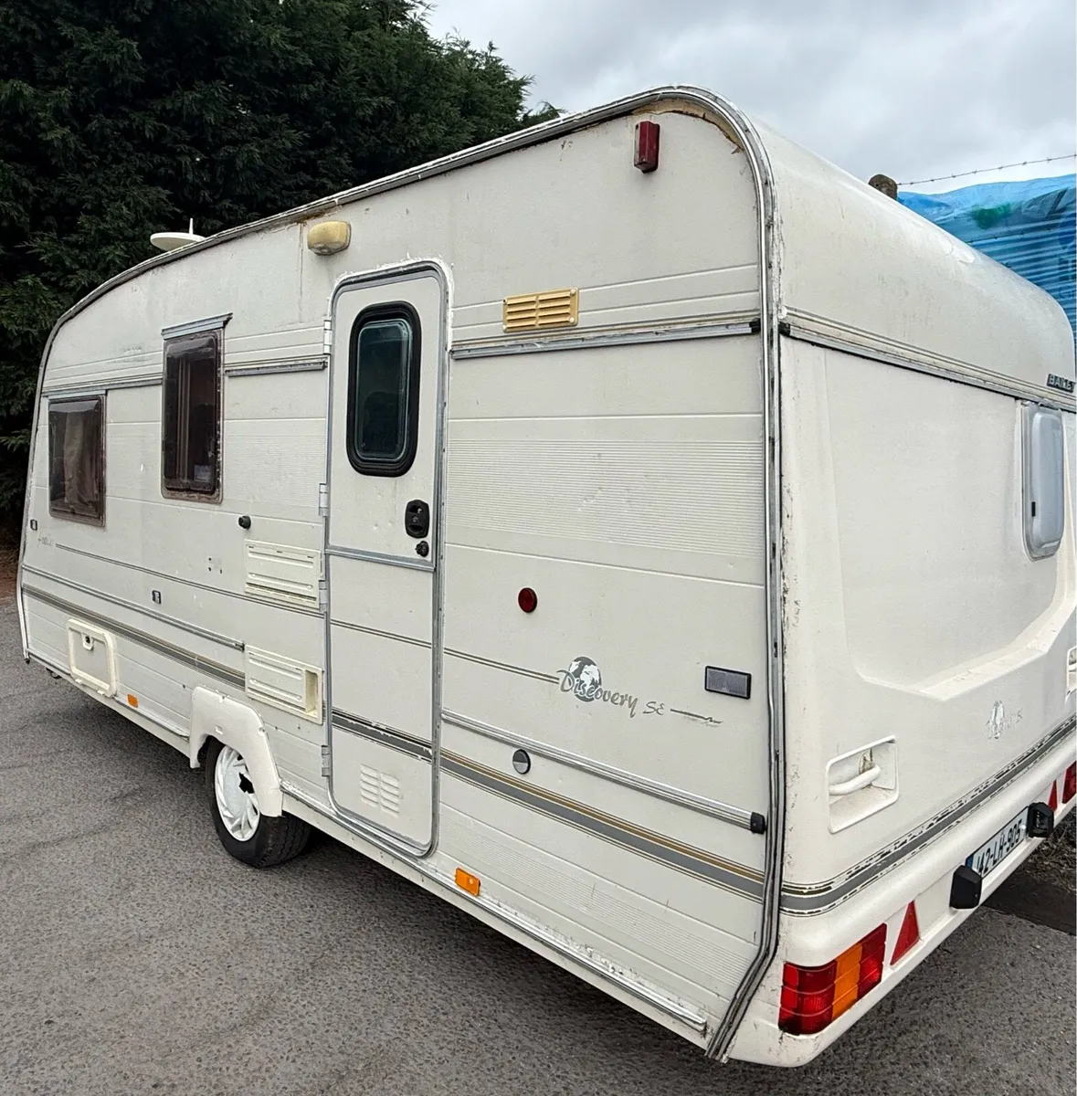 Bailey caravan 4berth (needs a little TLC  ) - Image 1