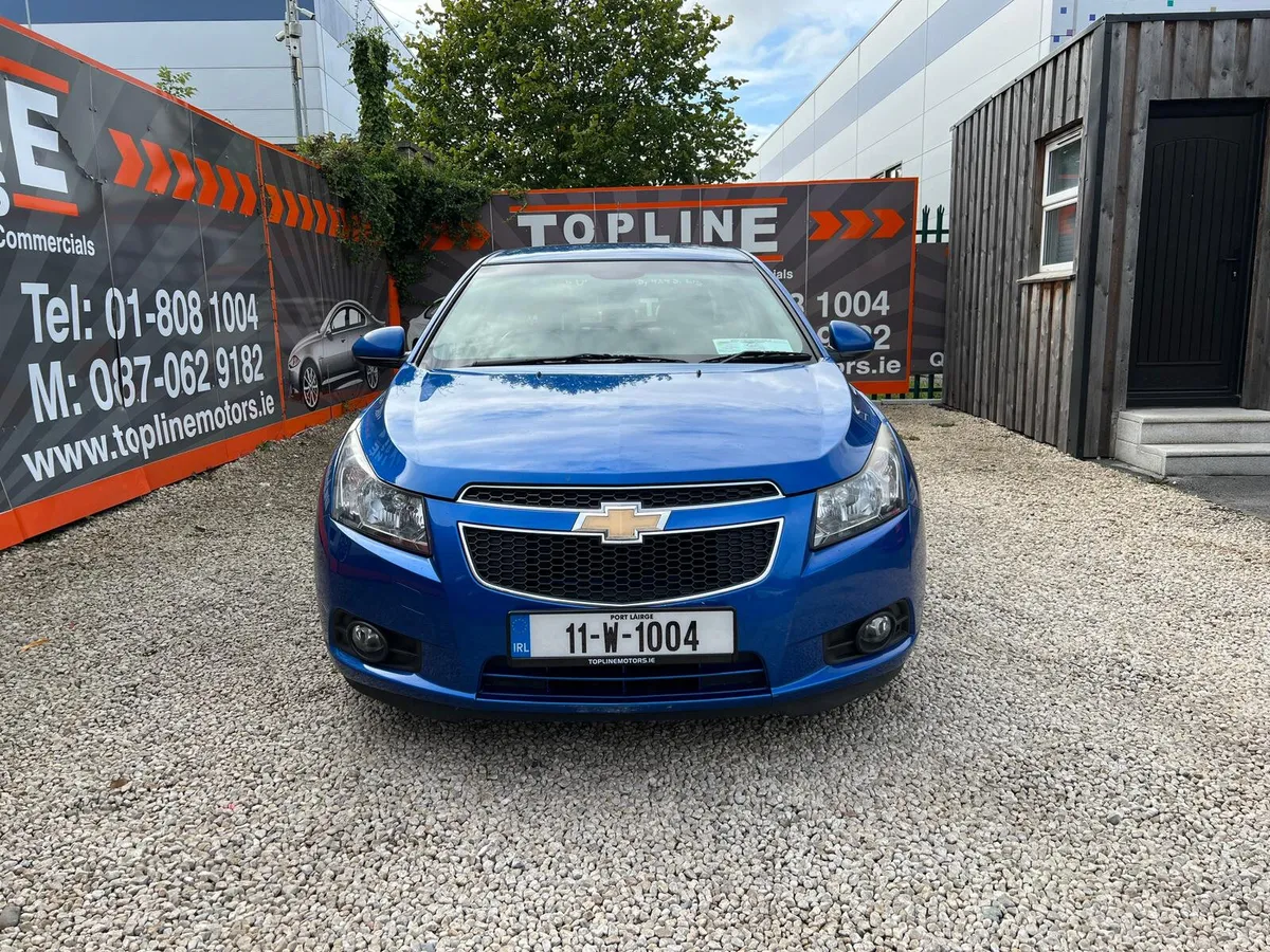 CHEVROLET CRUZE//NEW NCT//SERVICED/CLEAN CAR - Image 3