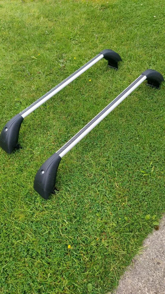 FORD FOCUS ROOF BARS 2011 - 2018 - Image 1