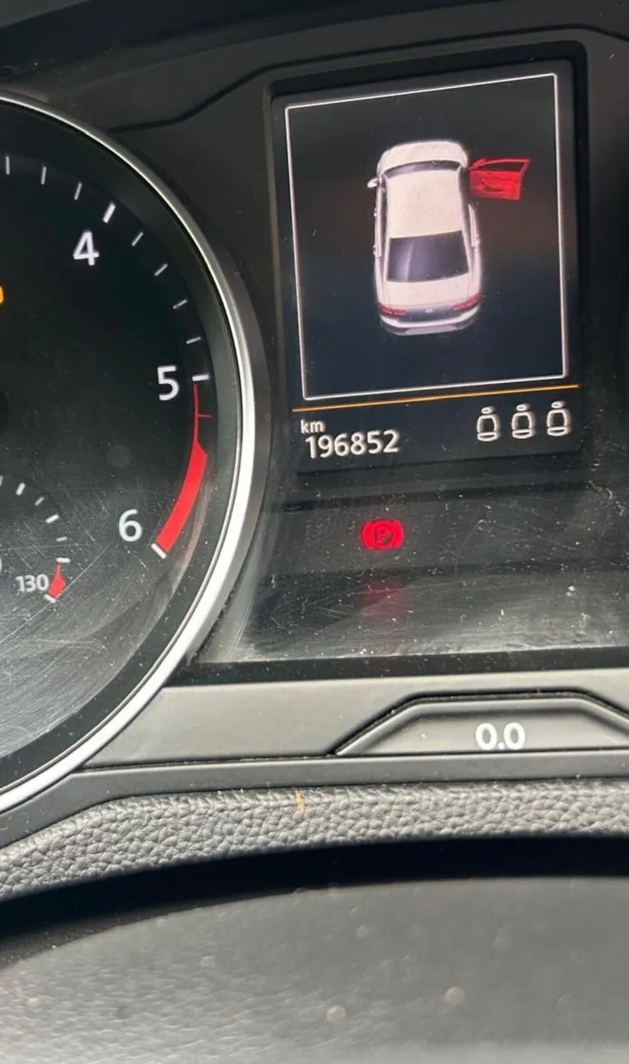 Volkswagen Passat 2016 - Image 4