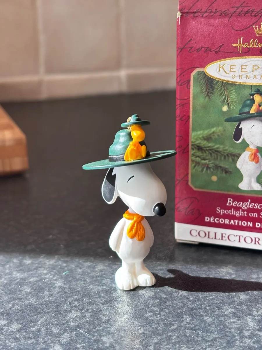 Beaglescout Snoopy ornament - Image 1